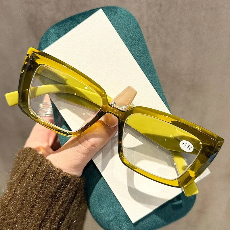 Fashionable Small Square-framed Reading Glasses for Women and Men