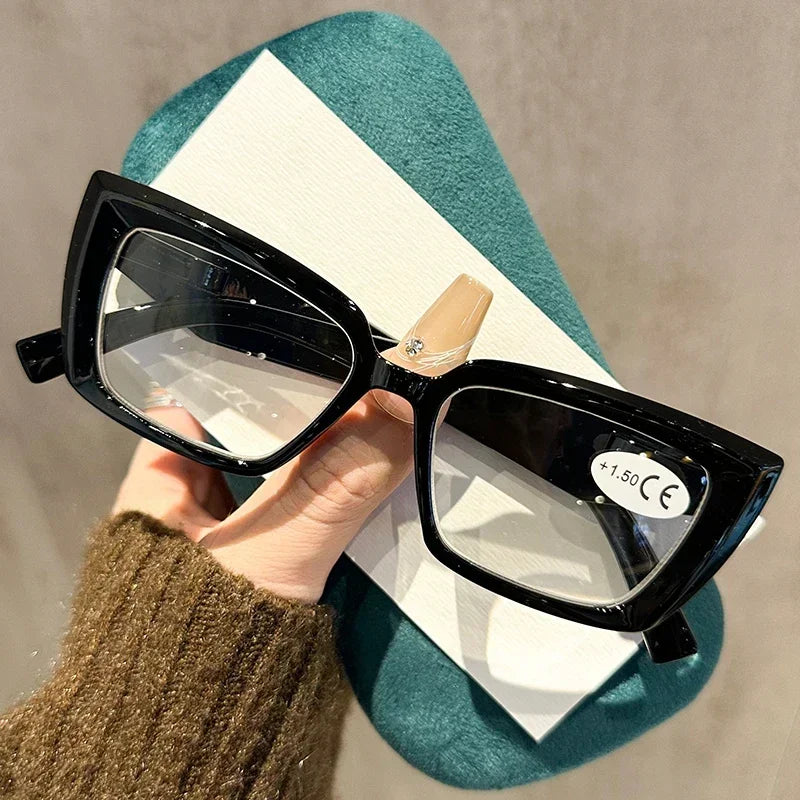 Fashionable Small Square-framed Reading Glasses for Women and Men