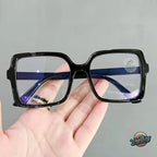 Women Glasses Anti Blue Light Glasses Oversized Vintage Glasses Computer Eyewear Full Frame Transparent Eye Protection Eyewear