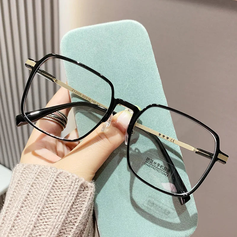 Trendy Fashionable Reading Women Anti Blue Glasses